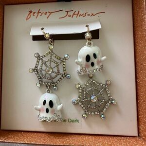 Betsey Johnson Ghost Spider Web Crystal Gothic Dangle Earrings